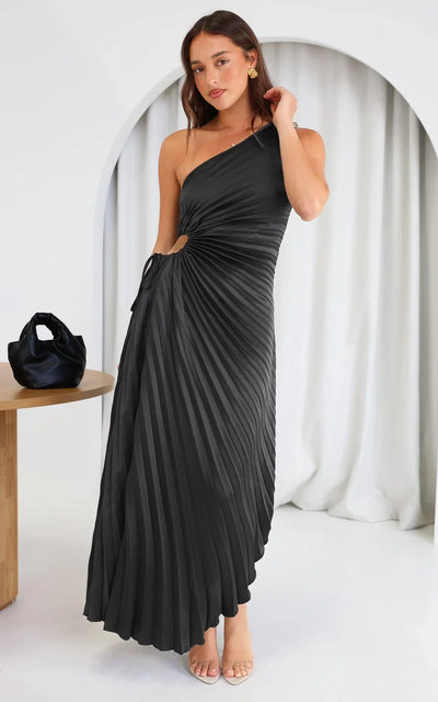 Chelsea - Elegant pleated one-shoulder midi dress