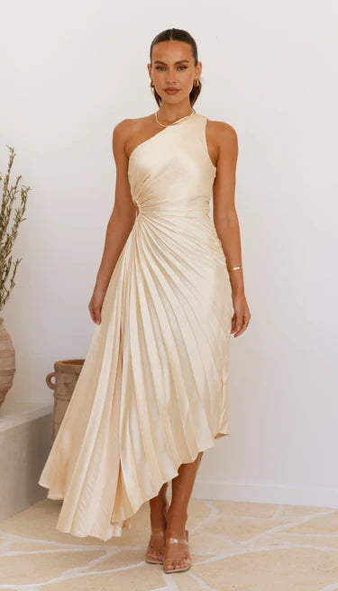 Chelsea - Elegant pleated one-shoulder midi dress