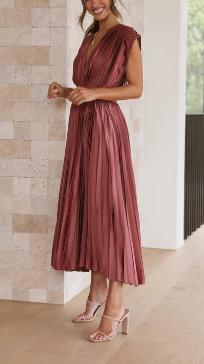 Shuvee - Pleated Dress with Timeless Elegance