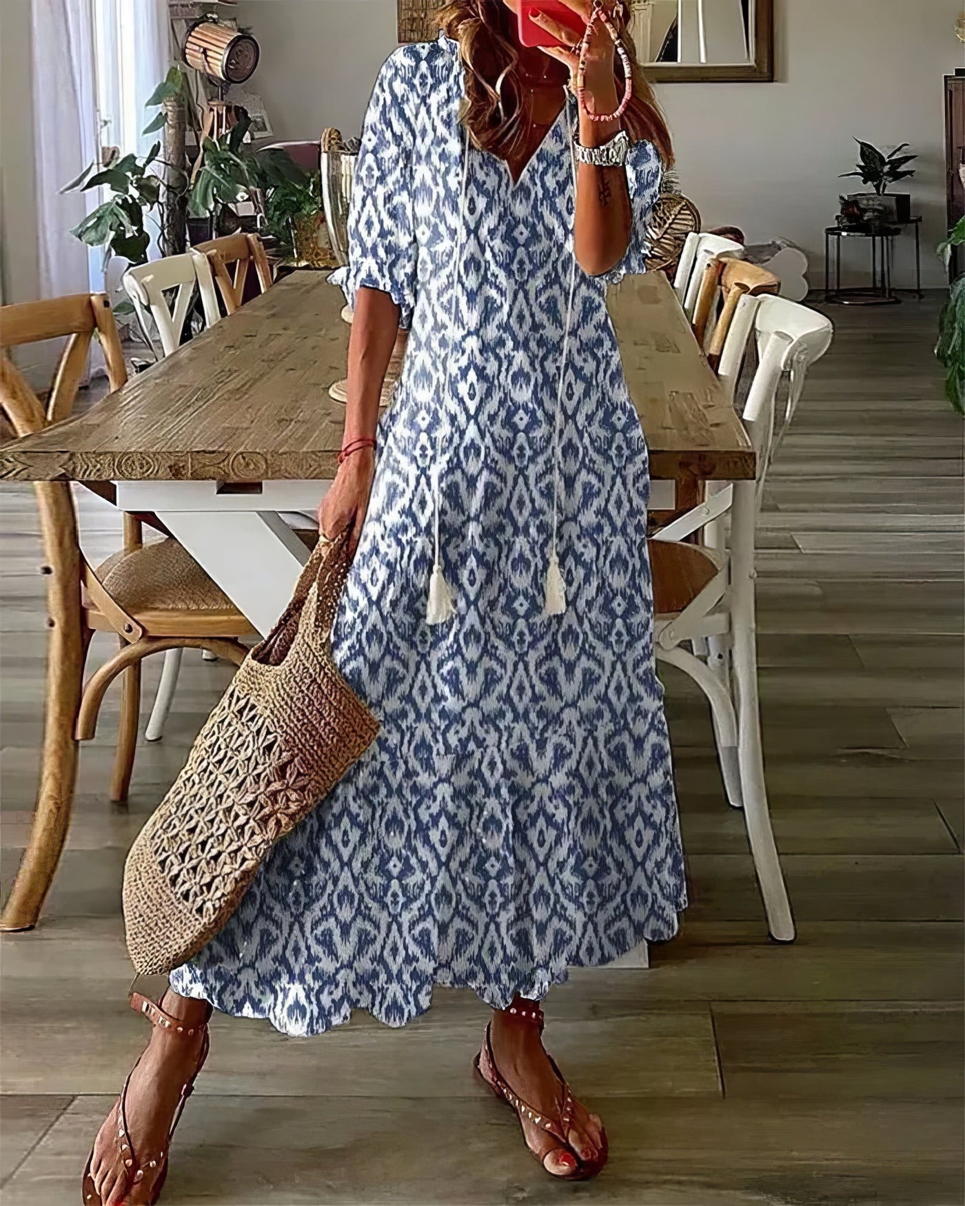 Miranda™ - Boho Chic Dress with Waist-Concealing Pattern