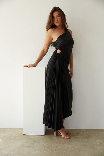 Chelsea - Elegant pleated one-shoulder midi dress